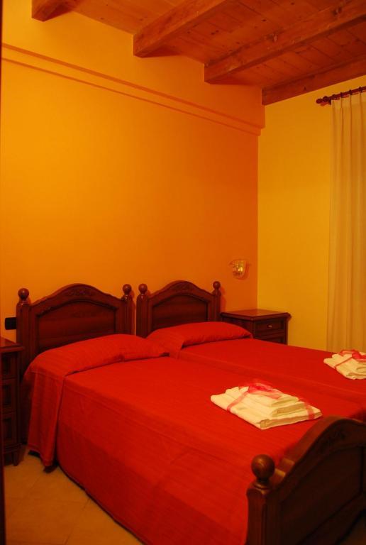 Pinus Rooms Benevento Habitación foto